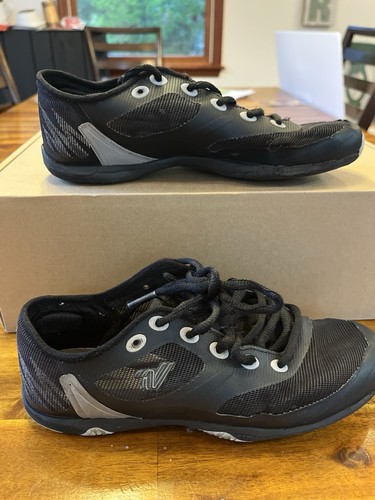 Varsity cheer shoes - shoes, size