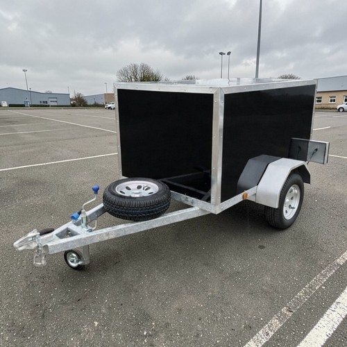Brand new 8x4 box - box, mini