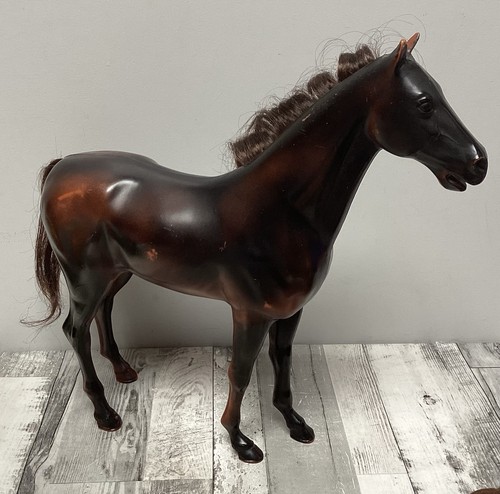 Sindy chestnut horse - sindy,