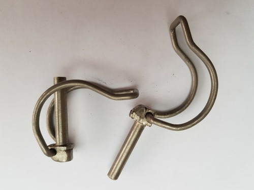 Shaft locking pins trailer - shaft,