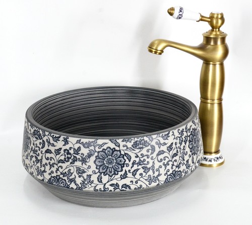 Vintage floral kasbah bathroom - vintage,