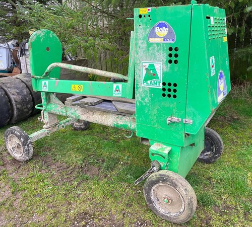 Large site diesel cement mixer - large,