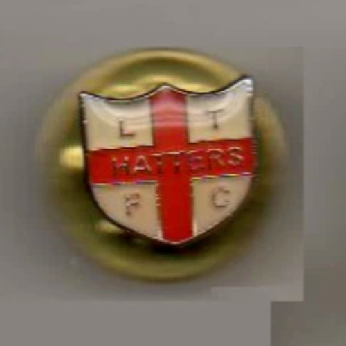 Luton town vintage badge - luton,