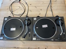 Technics SL-1210MK2 Turntable