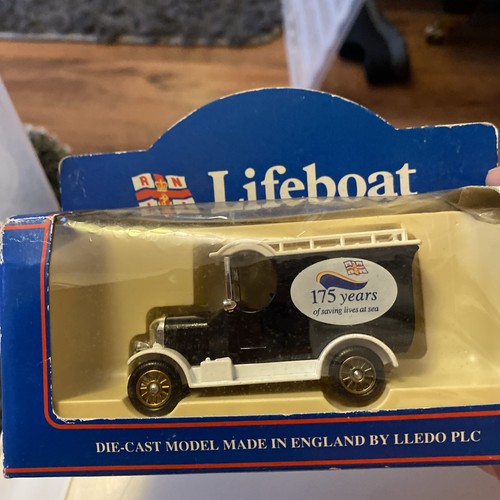 Lledo diecast model rnli - diecast,