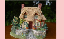 Jasmine Cottage by Leonardo Collection Very Rare