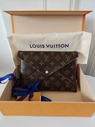 Louis vuitton monogram canvas - monogram,