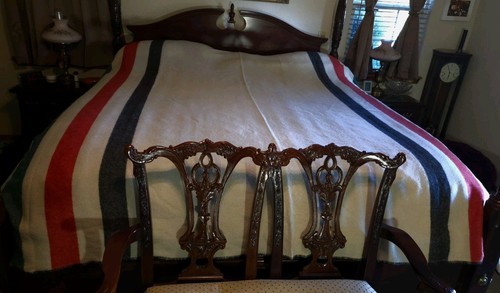 100 pure wool blanket - 100%,