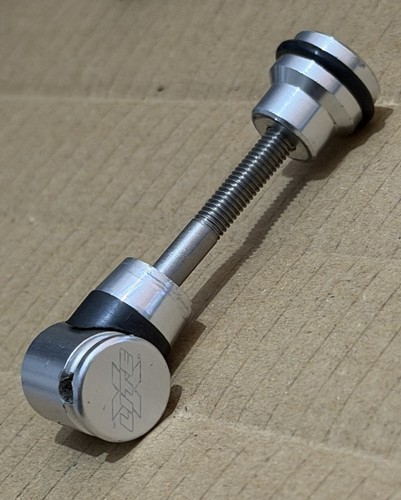Retro mtb part - by,