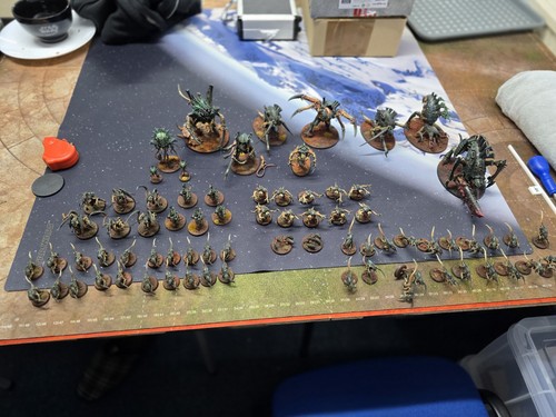 Tyranid army - army,