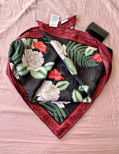 Gucci silk scarf nwot - gucci,