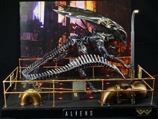 Aliens statue  HIGHLY DETAILED  Large size with YouTube video
