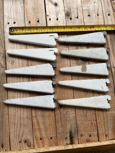 Spur shelving brackets twin - 17,