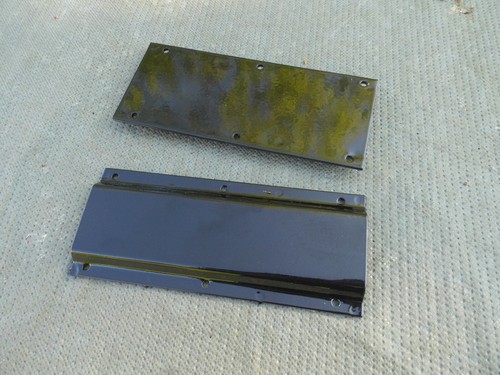 D seat hinge sleeves - mg,