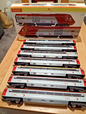 HORNBY 00 GAUGE R2949X CROSS