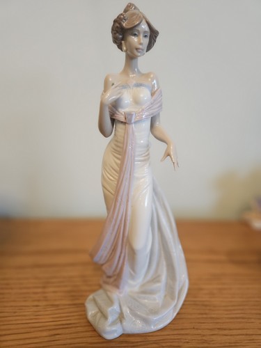 Lladro 6366 summer infatuation - lladro,
