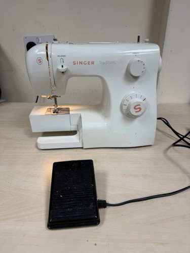 Singer tradition 2250 sewing - singer,