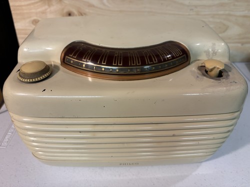 Vintage 1949 philco radio - philco,