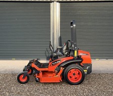 2022 - Kubota ZD1211 Zero Turn