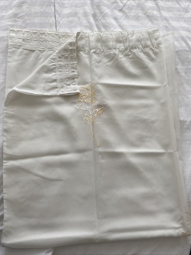 Living lined ivory - k,