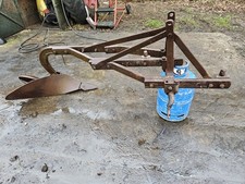 GREY FERGUSON SINGLE FURROW