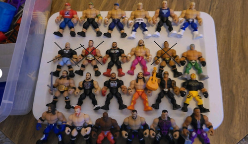 Mattel wwe knuckle crunchers - mattel,