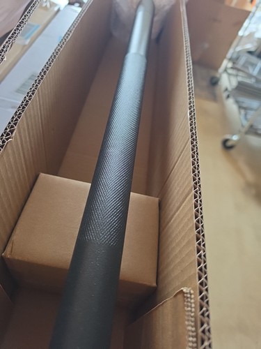 Pull bar wall mount - up,