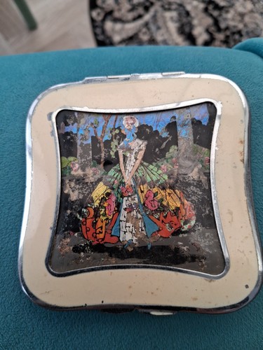 Vintage powder compact - powder,