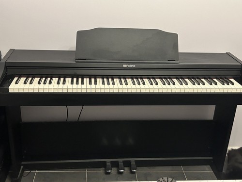 Roland digital piano - digital,