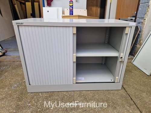 Used low bisley sliding door - used,
