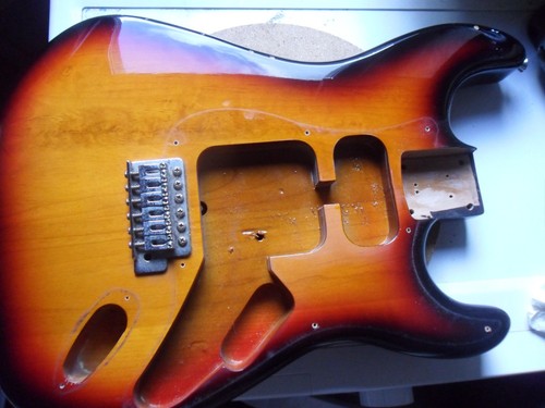 Squier stratocaster body 1995 - squier,