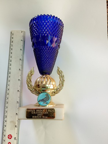 Pigeon racing trophy rare - racing,