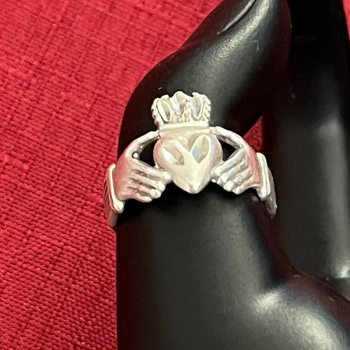 Vintage irish claddagh - vintage,