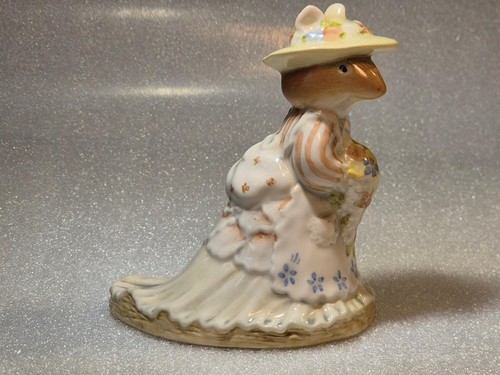 Royal doulton figurine - doulton,