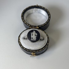 Wedgwood Jasperware Cameo Ring Sterling Silver Black Size K 1/2 Diana Huntress