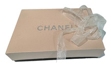 Chanel box 29cm 19cm - chanel,