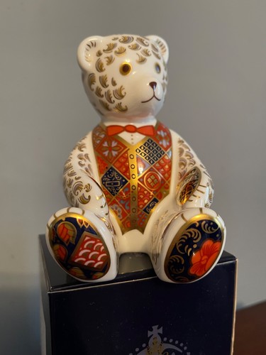 Royal crown derby paperweight - royal,