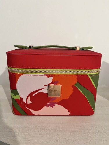 Ted baker vanity case - baker,