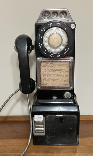 Vintage itt rotary pay phone - rotary,