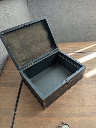 Vintage miniature 5x7 chest - vintage,
