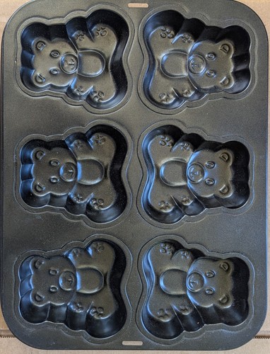 Teddy bear baking pan charcoal - bear,