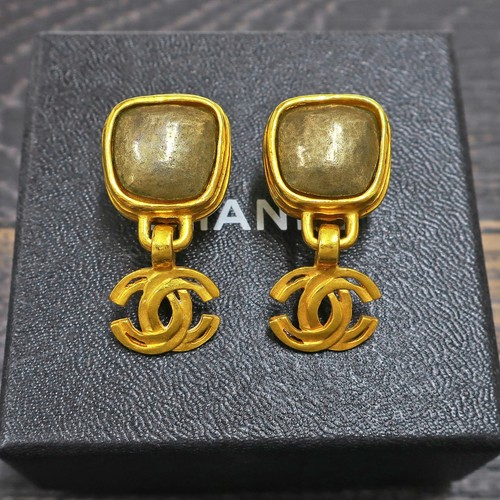 Chanel gold plated - gold, logos