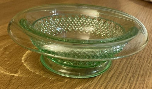 Vintage green glass bowl - green,