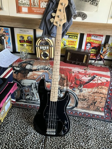 Squier affinity bass - p,