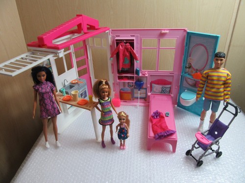 Barbie fold house - house, bundle