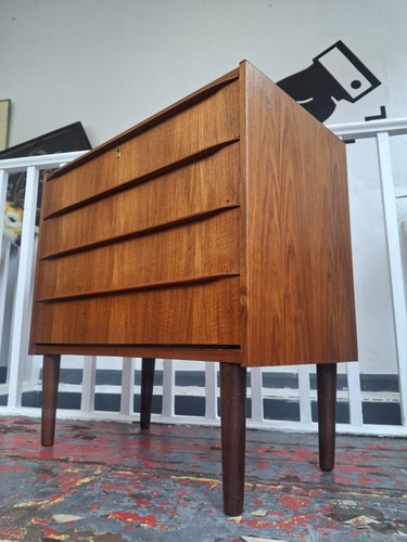 Vintage 1960 compact mid - vintage,