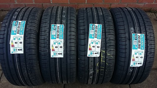 Accelera tyres - x, 18