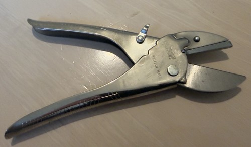 Rolcut vintage secateurs - rolcut,