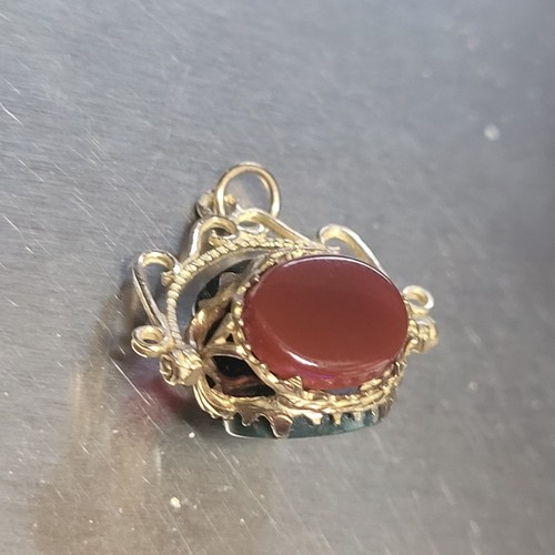 Stunning vintage 9ct 375 - stunning,