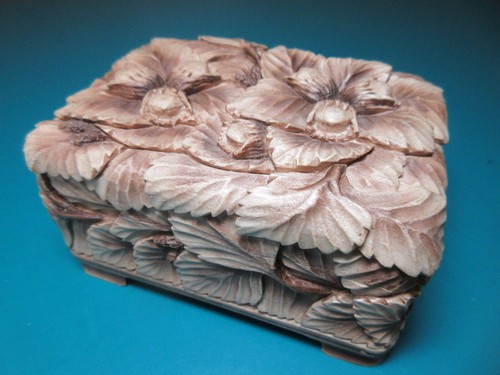 Russian hand carved linden - 4",
